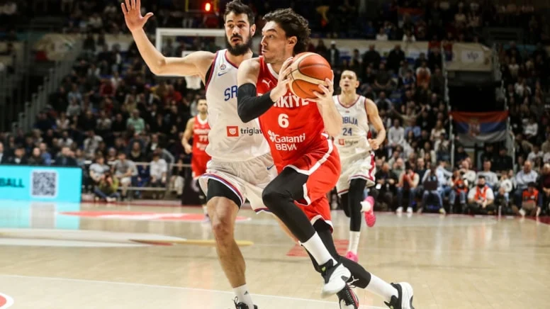 12 Dev Adam Sırbistan'ı Deplasmanda Devirdi