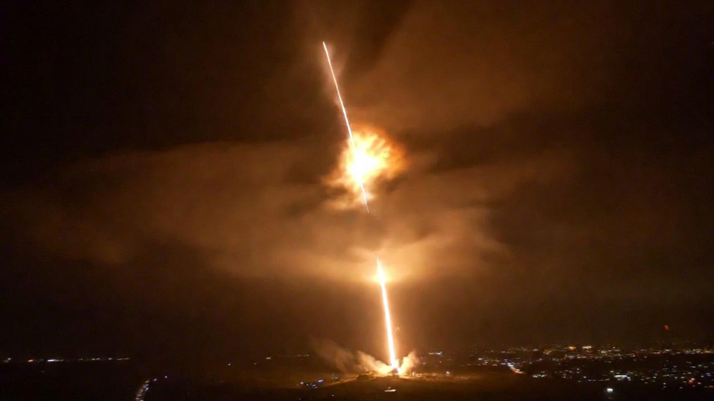 İran’dan ateşlenen füze