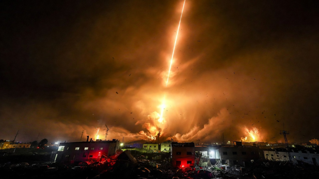 İran'dan Yeni Füze Saldırısı!